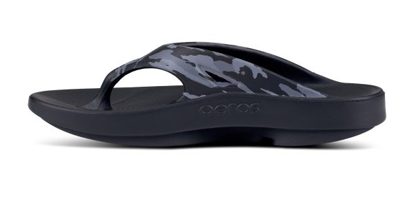 1001BLKGRYCMO_shot4.jpg