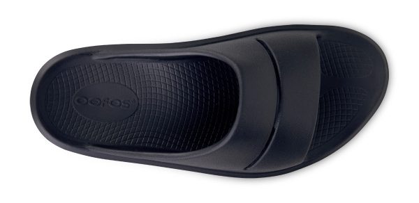 1110BLACK_shot6.jpg