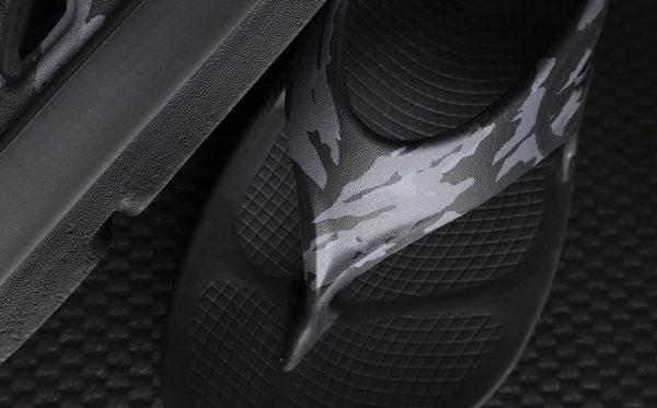 Mens_BlackCamo_OOriginalSport_2_5aff9d3d-001b-4798-90fa-0c1ebb071f8b.jpg