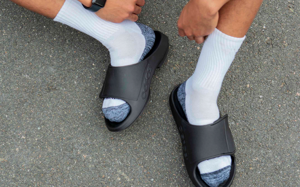 Mens_BlackSportFlex2.png