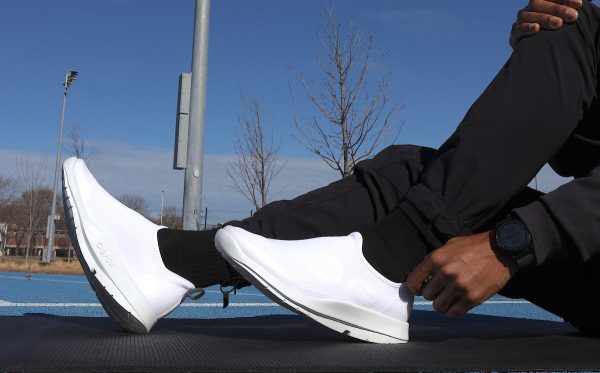 OOmgSport_White_Mens1.jpg