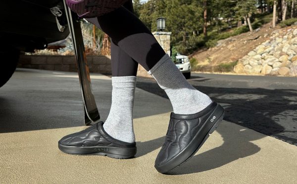 Womens_BlackThermo3.jpg